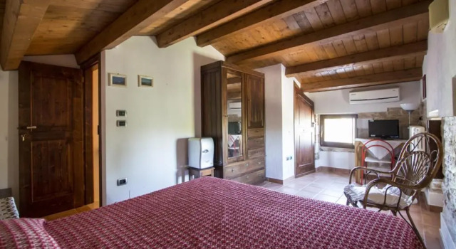 MASSERIA CITULO Il Pino grande, Rezervasyon Otel Murgia otoparklı oteller, Otopark