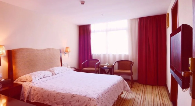 Star Shine Hotel Huanggang, Rezerwuj Hotel Hotele w Shenzhen z parkingiem, Parking