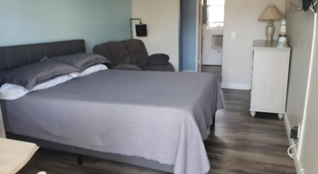 Ashley Brooke Beach Resort, Rezerwuj Ośrodek wypoczynkowy Deerfield Beach Floryda