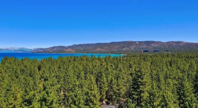 3300 Cape Horn 3 Bedroom Home, Забронировать Дом для отпуска Коттеджи Саут-Лейк-Тахо, рядом с Bijou Golf Course, Коттедж