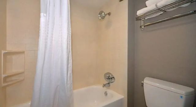 Двухместный номер Standard Holiday Inn Express & Suites Fayetteville University of Arkansas Area by IHG