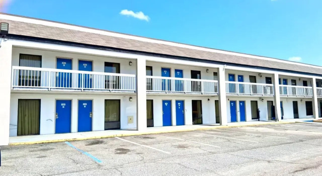 Econo Lodge, Boek Hotel Hotels in Georgia met parkeren, Parkeren
