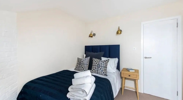 3-bed Mews House, Battersea