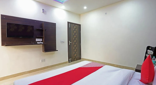 Oyo 42619 Diamond Key Residency, Забронировать Отель Отели Нью-Дели с завтраком, Завтраки