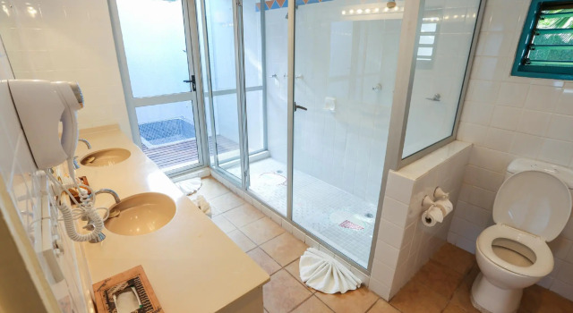 Вилла рядом с пляжем Fiji Hideaway Resort & Spa