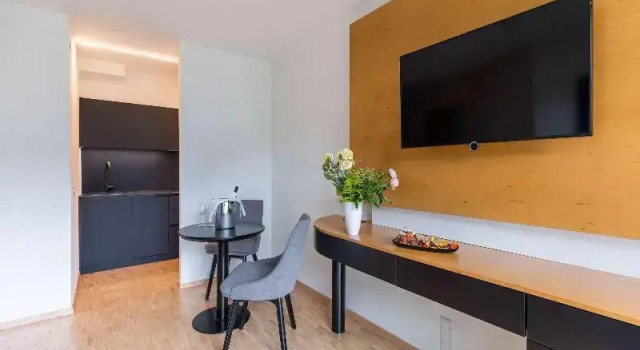 Апартаменты Classic с балконом Vienna House by Wyndham Martinspark Dornbirn