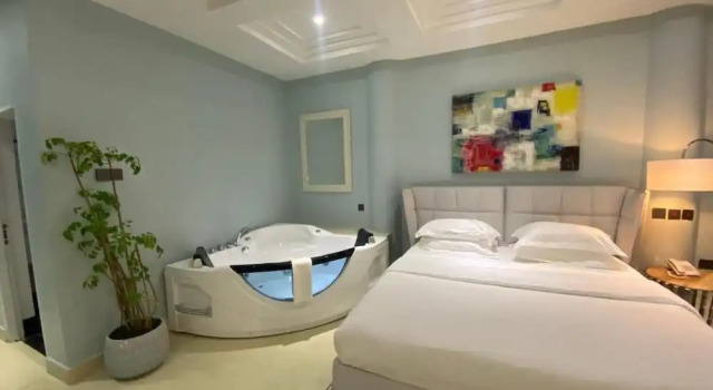 Bluxton Hill Hotel, Prenota Hotel Hotel a Obio-Akp con parcheggio, Parcheggio