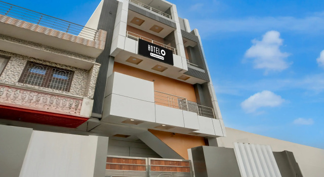 OYO Hotel O Bareilly Near Satellite Bus Stand