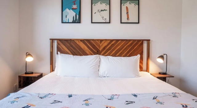 Номер Standard Slopes and Green by Revelstoke Vacations