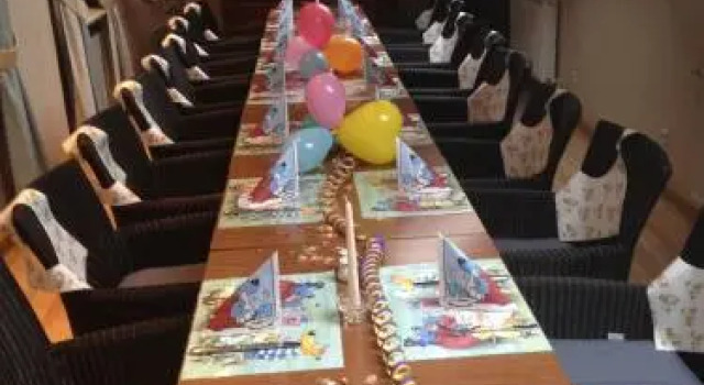 Hotel & Restaurant Lenzer Krug, Забронировать Отель Отели Мекленбургское поозёрье с парковкой, Парковка