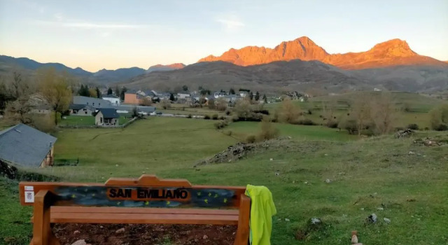 Коттедж с 2 комнатами Turismo en Babia Bajo los nidos