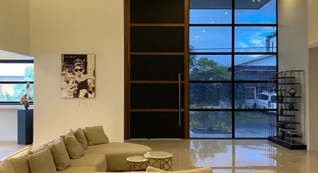 Вилла Luxury Empire Villa 2 Mon Plaisir