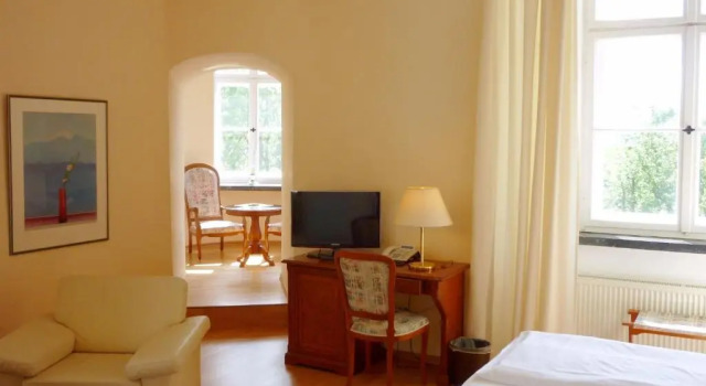 Полулюкс Hotel Schloss Spyker
