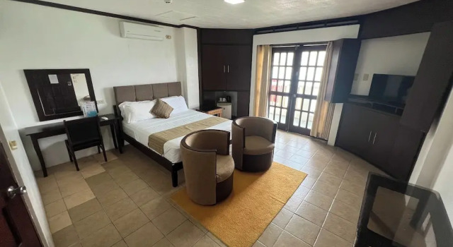 Номер Executive Subiza Beach Resort