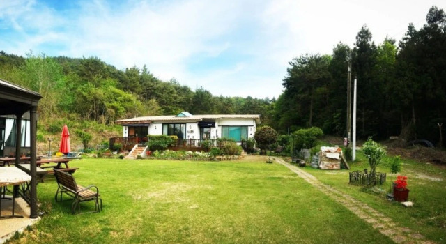 Yeosu Into the Clouds Pension