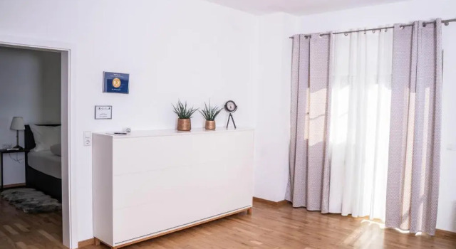 City Wohnung K2 KLIMATISIERT, Забронировать Апартаменты/квартира Апартаменты Фридрихсхафен, рядом с Школьный музей, Апартаменты/квартира