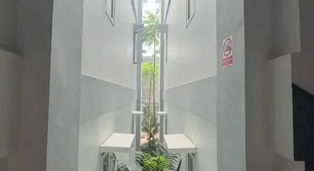 W Mampang Five by ruangkami, Prenota Hotel Mampang 