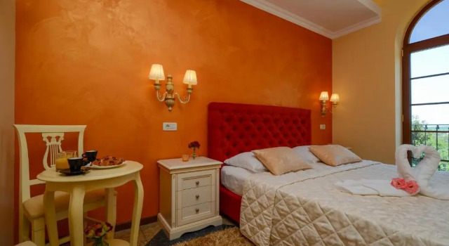Bella & Stella rooms