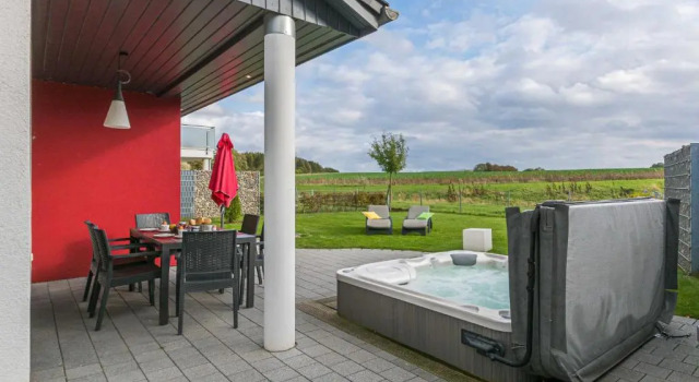 Коттедж с 3 комнатами Luxus_VILLA JOANA