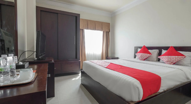 OYO 1114 Hotel Denpasar Makassar, Book Hotel Hotels in Sulawesi with Parking, Parking