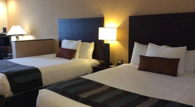 Четырёхместный номер Standard Wingate by Wyndham High Point Greensboro Airport South