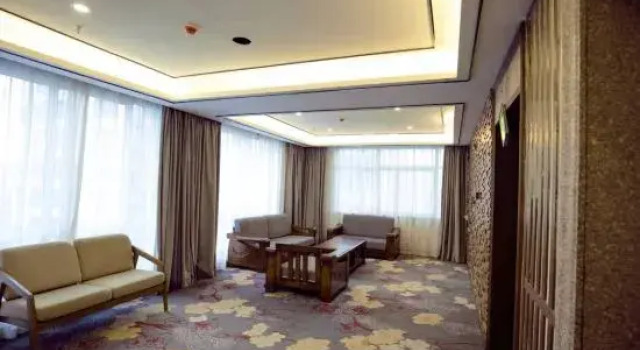 Caesar International Hotel