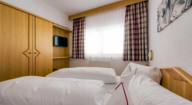 Bischoferhaus, Rezerwuj Hotel Hotele w Tyrol z parkingiem, Parking