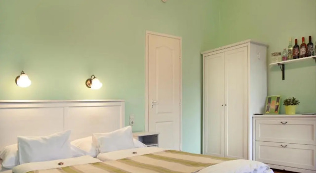 Flórián Vendégház, Prenota Hotel Villány 