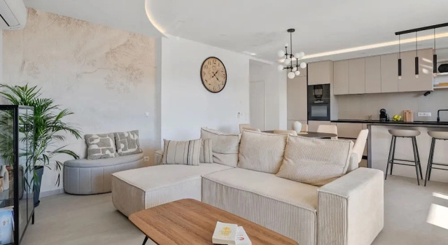 Апартаменты Apartment Tomislav With Sea View and Hot-tub