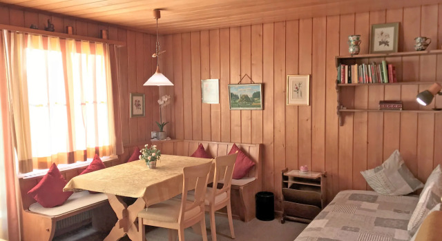 Apartment Chalet Spassvogel by Interhome, Забронировать Шале Отели Гриндельвальд с парковкой, рядом с Горнолыжный подъемник Фирстбан, Парковка
