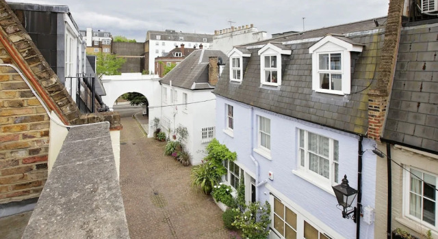 Quiet Historic Mews- Hyde Park, Забронировать Отель Отели Лондона 4 звезды, рядом с Уорвик Авеню, 4*