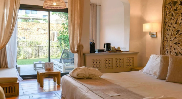 Двухместный номер Superior с балконом Hôtel Le Roi Théodore & Spa