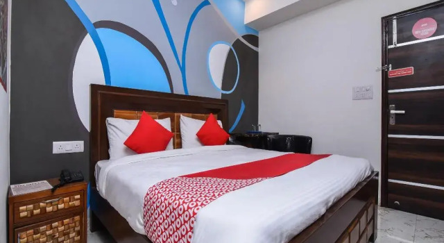 City Galaxy Inn By OYO Rooms