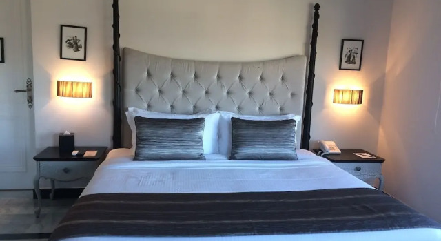 Номер Standard с красивым видом из окна Cherry Blossom Boutique Hotel