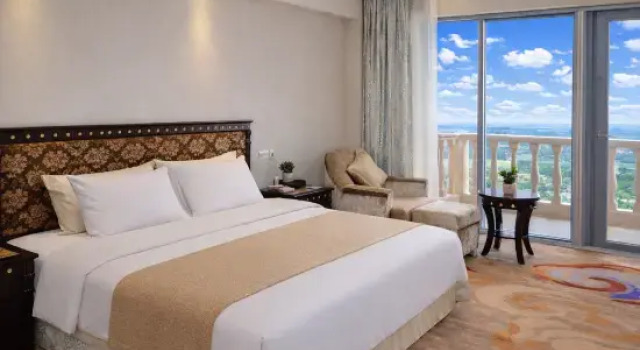 Номер Standard Yinruilin International Hotel