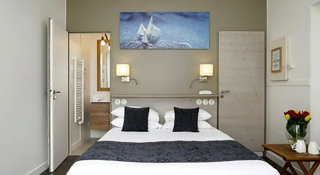 Двухместный номер Standard Hôtel Les Vignes de la Chapelle, "The Originals Relais"