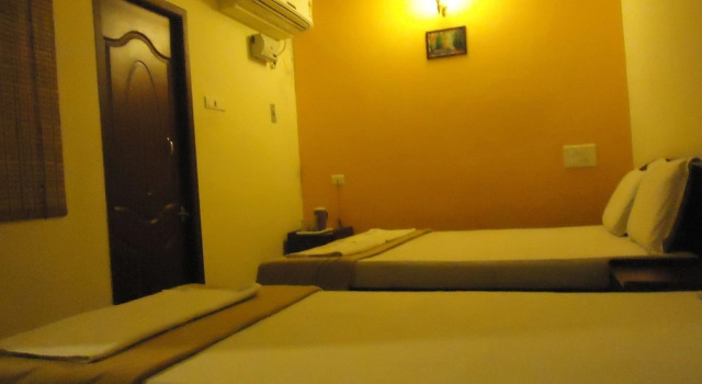 Трёхместный номер Executive Arudhra Residency