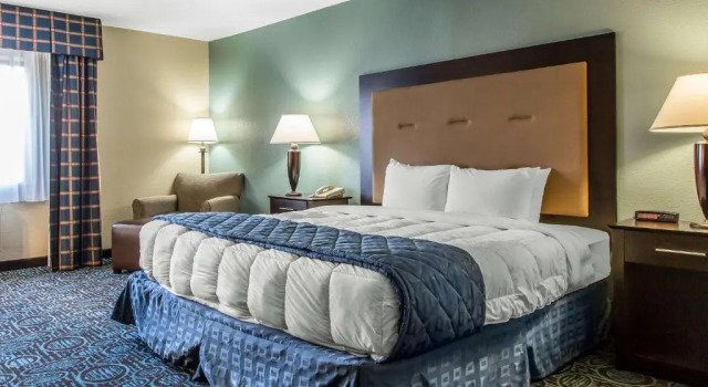 Люкс Regency Inn & Suites New London, Mystic