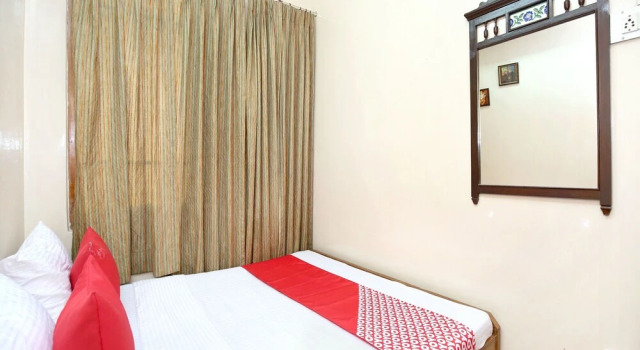 OYO 12488 Home 2BHK Meridian House