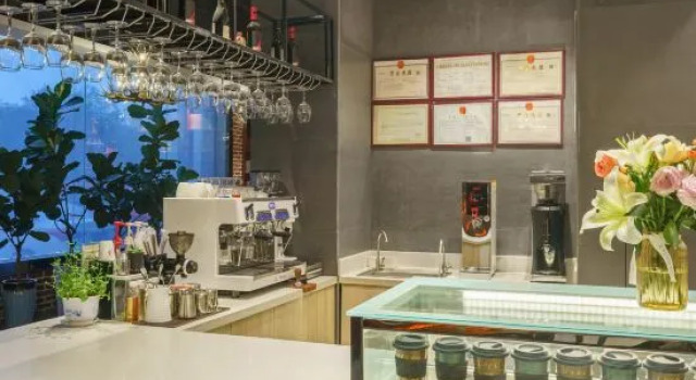 Jiayuan Hotel (Hami Yingbin Avenue), Book Hotel Hami Xinjiang