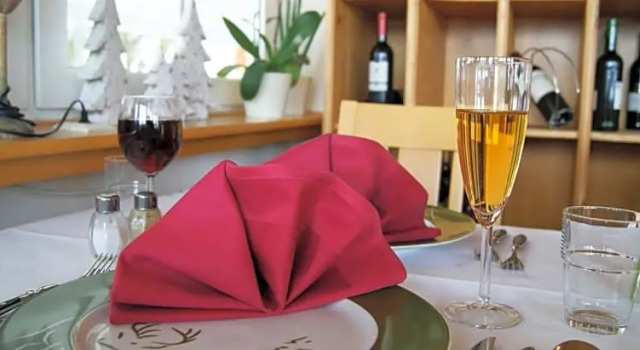 Hotel - Restaurant - Café Forsthaus Lahnquelle, Забронировать Отель  