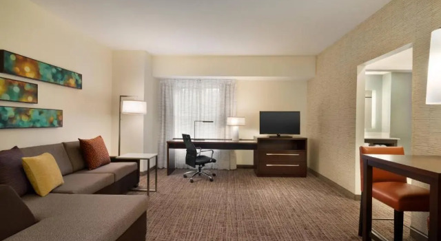 Двухместный люкс c 1 комнатой Residence Inn by Marriott Winston-Salem Hanes Mall