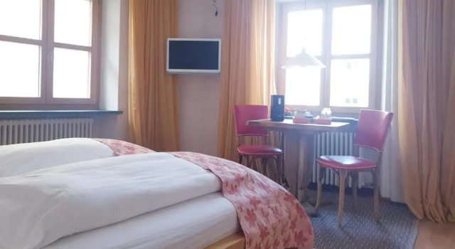Номер Comfort Palazzo Mysanus Samedan