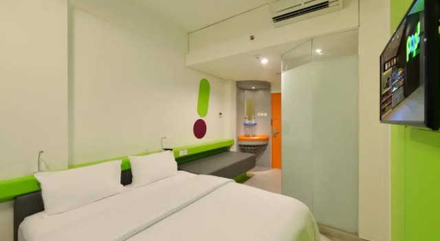 Номер Standard POP! Hotel Timoho Yogyakarta