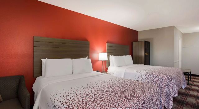 Четырёхместный номер SureStay Hotel by Best Western Higginsville