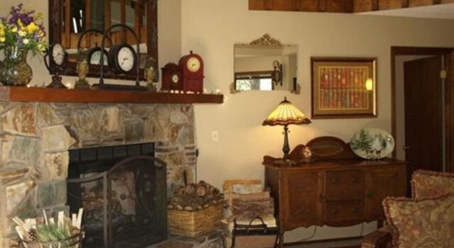 Whispering Pines Inn, Забронировать Отель Флагстафф Гранд-Каньон, рядом с Гольф-клуб Aspen Valley