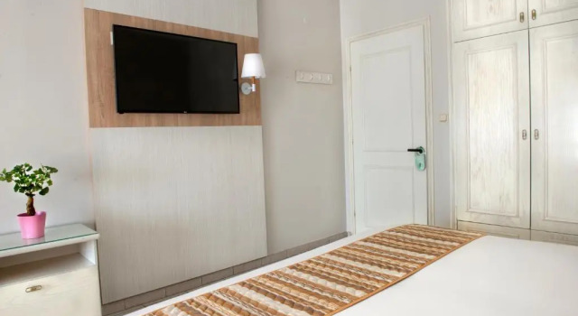 Четырёхместный номер Comfort Hotel Strass