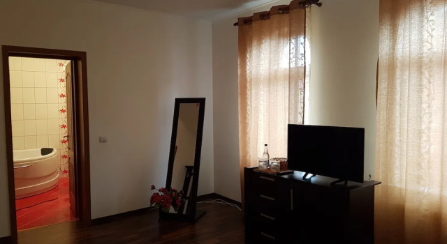 Liz Residence, Забронировать Отель Отели Арджеш с завтраком, Завтраки