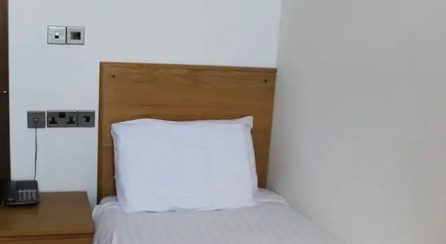 Одноместный номер Standard Four Saints Brig Y Don Hotel