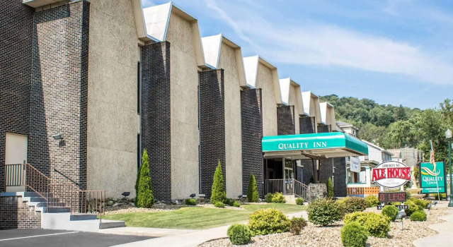 Quality Inn & Conference Center Franklin, Varaa Hotelli Franklin Pennsylvania